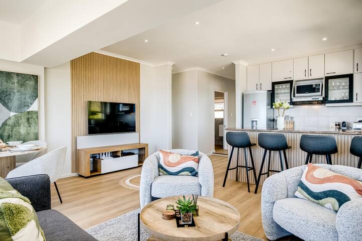 Ocean View 2 bed Apt in Camps Bay Skyline Heights gallery image 4