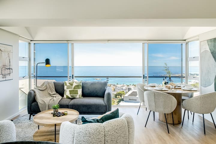 Ocean View 2 bed Apt in Camps Bay Skyline Heights