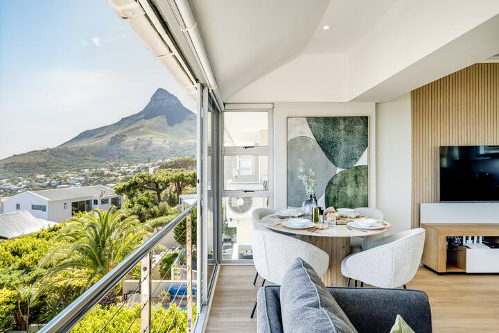 Ocean View 2 bed Apt in Camps Bay Skyline Heights gallery image 2