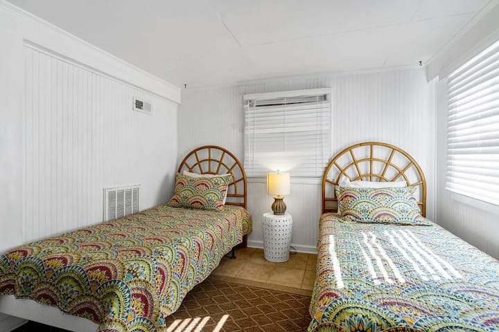 חדר שינה 4 שתי מיטות נפרדות (נפרדות ממרחב המגורים הראשי)