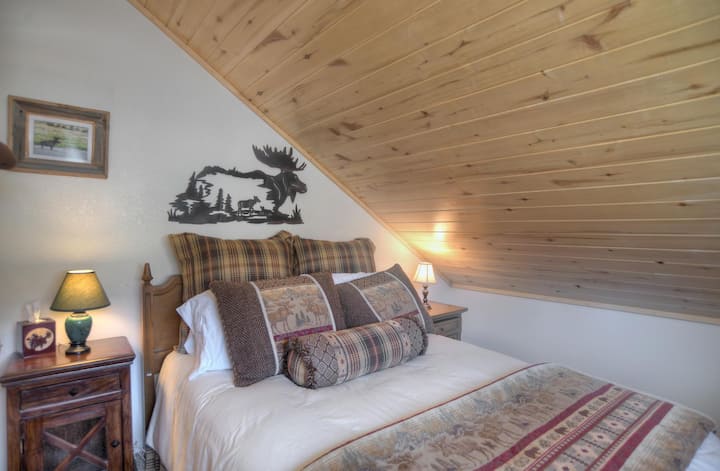 Upstairs queen bedroom of loft space. 