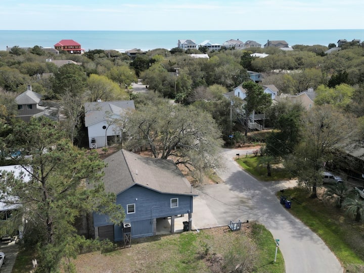 Lucky 13 - Dog Friendly - Pawleys Island, SC