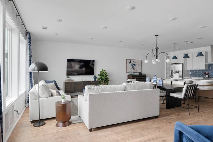 Ivy & Ivan at The Lucy – Dual Townhomes + Hot Tub gallery image 5