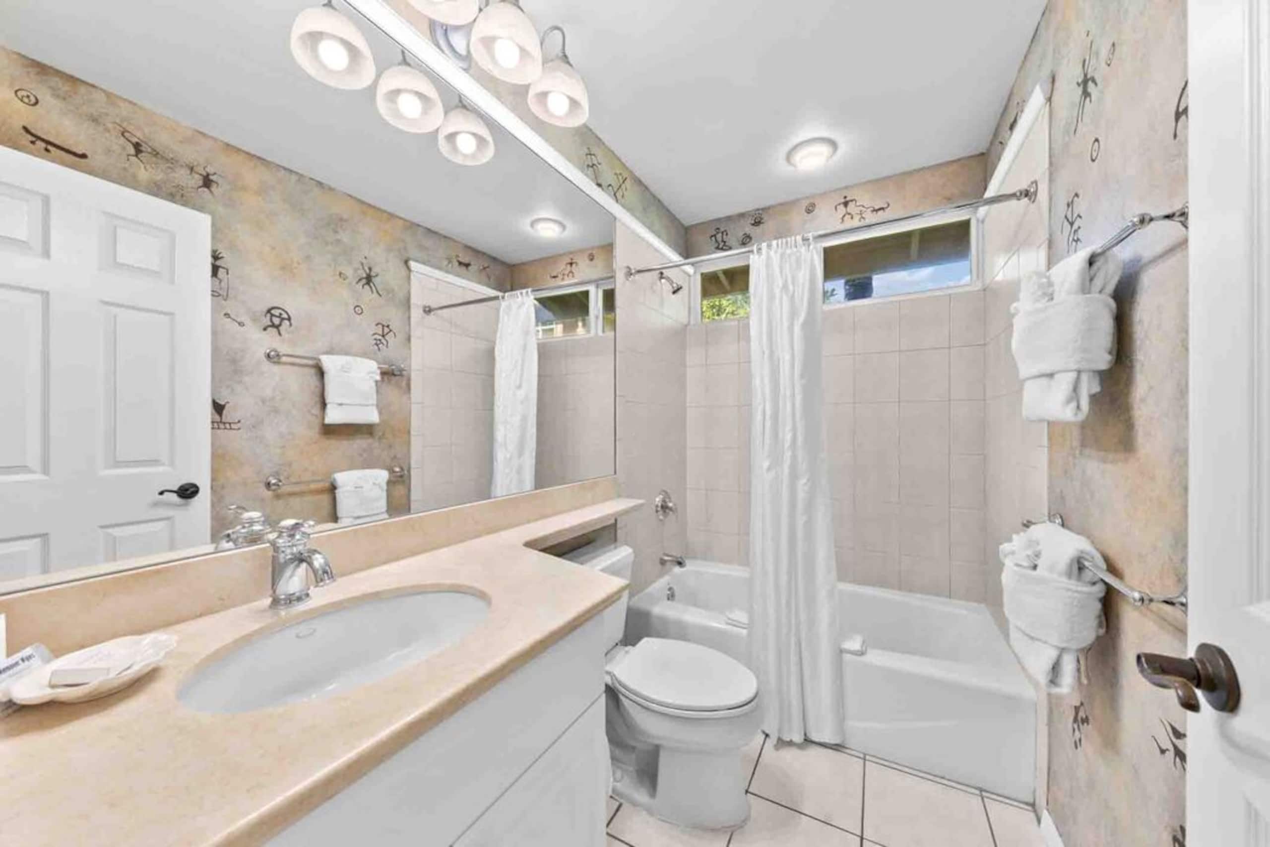 Condo in Waikoloa Village · ★5.0 · 2 bedrooms · 4 beds · 2 baths - Photo 12