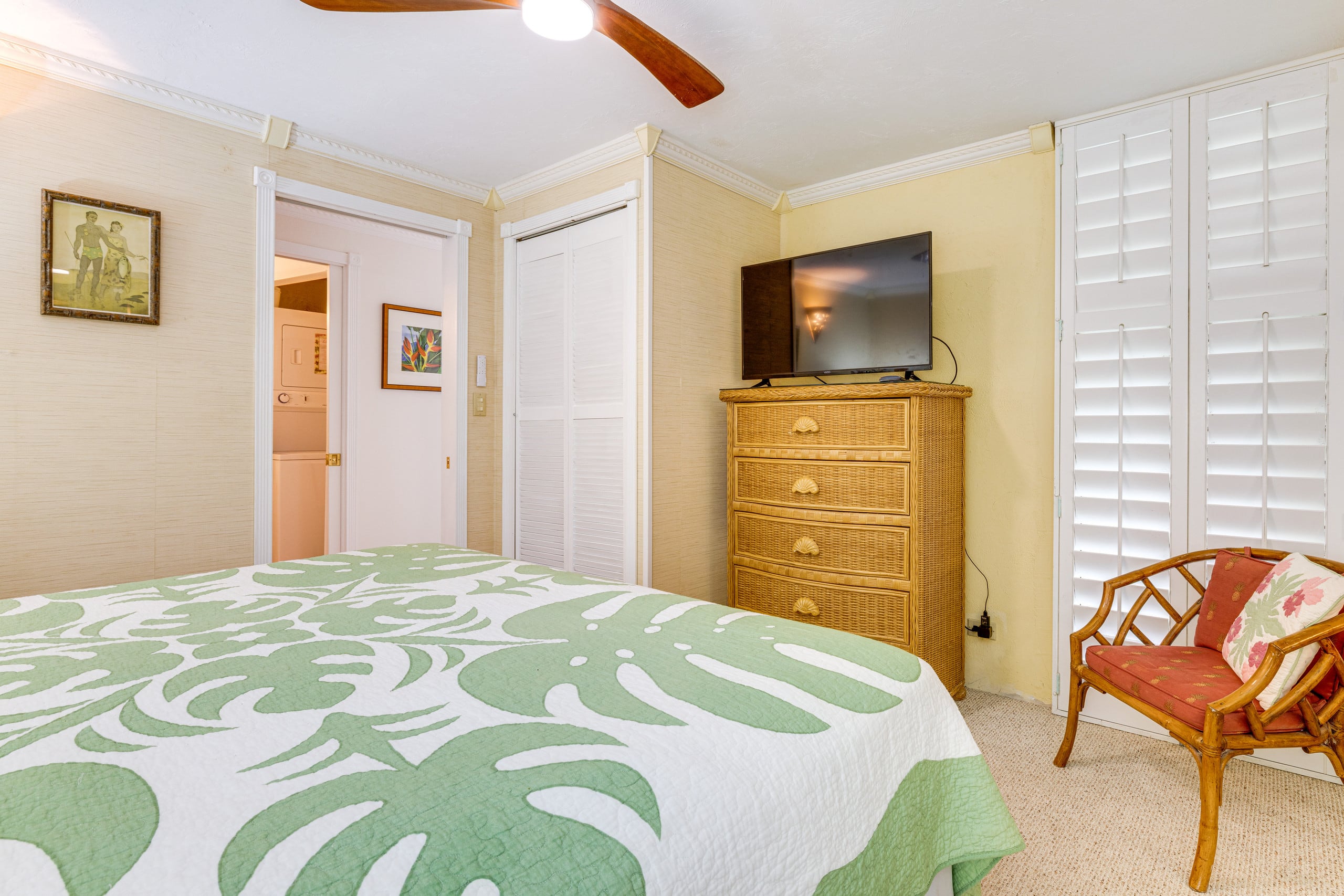 Condo in Hauula · ★4.88 · 1 bedroom · 2 beds · 1 private bath - Image 17