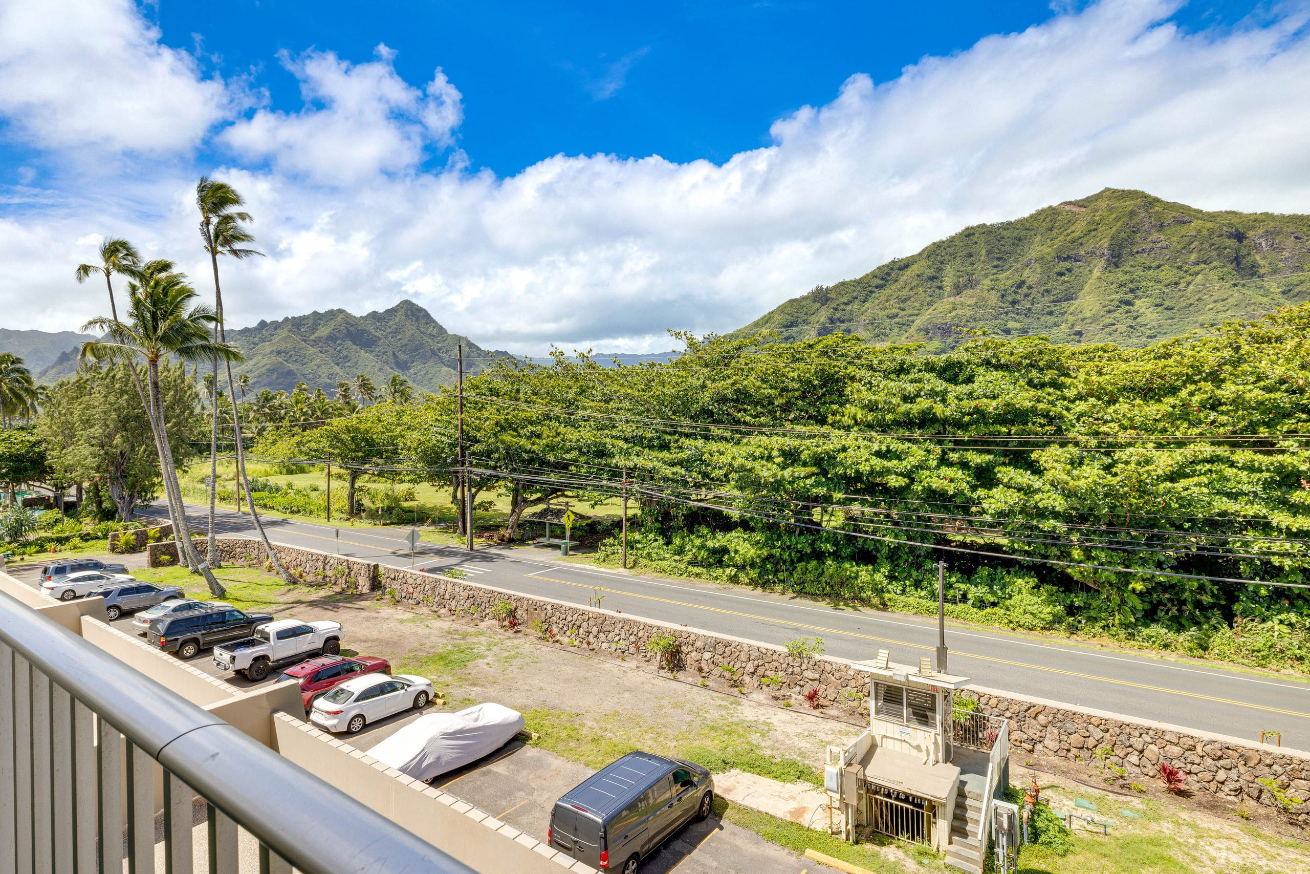 Condo in Hauula · ★4.88 · 1 bedroom · 2 beds · 1 private bath - Image 22