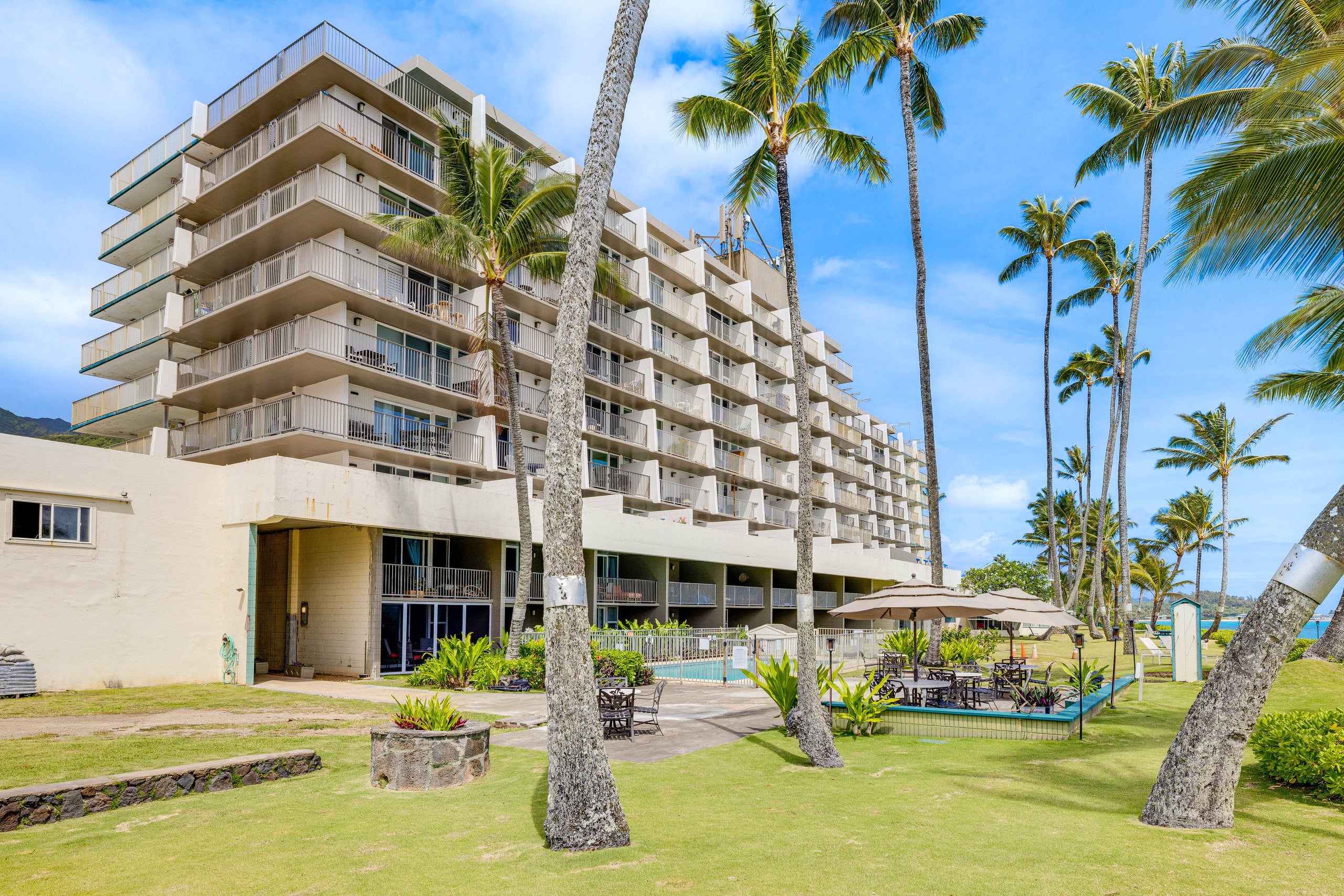 Condo in Hauula · ★4.88 · 1 bedroom · 2 beds · 1 private bath - Image 33