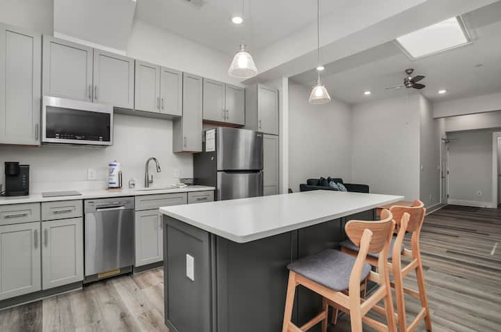 Delmarva | Rooftop Terrace + Bay Views - Cape Charles, VA
