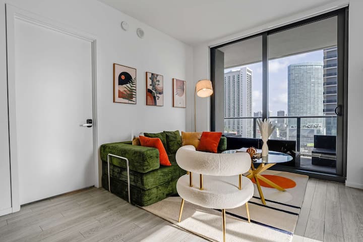 Downtown 2br Port Miami, Bay Views, Pool, Hot Tub - South Beach, FL