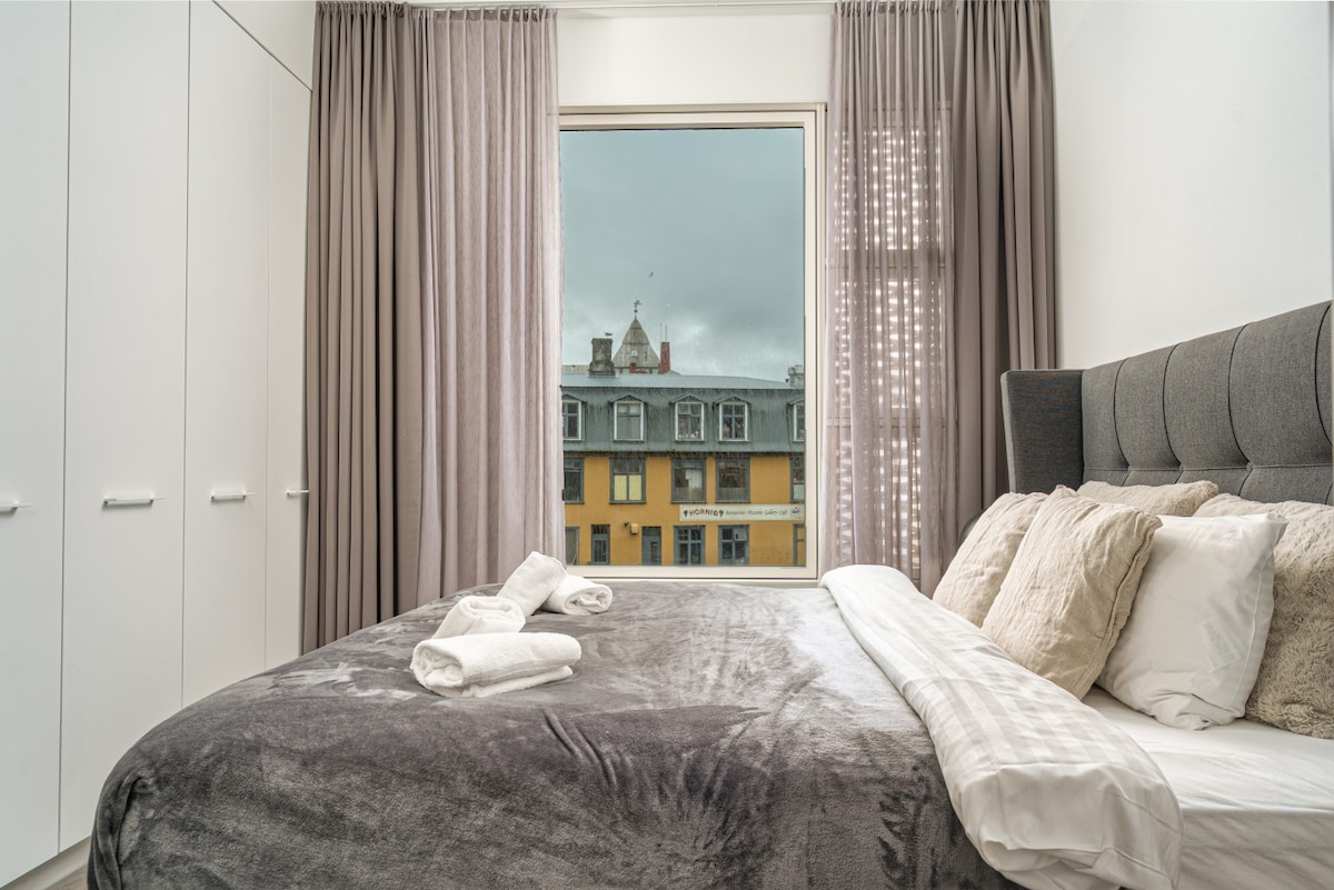 ห้องนอนที่ 2 พร้อมเตียงคู่ขนาดสบาย 