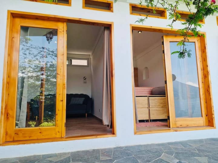*New* Lakefront Casa Sabiduría - San Marcos La Laguna