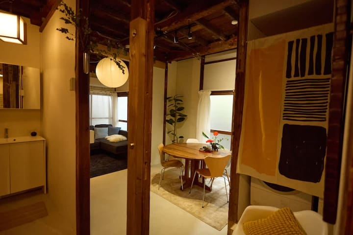 Historic House in Sangenjaya – Central Tokyo Stay