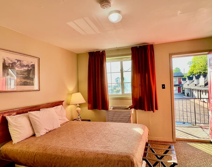 Private Nest - Renfrew