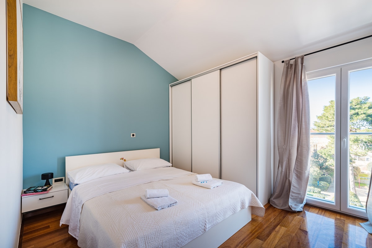 Спална соба 1, површина: 8 м²