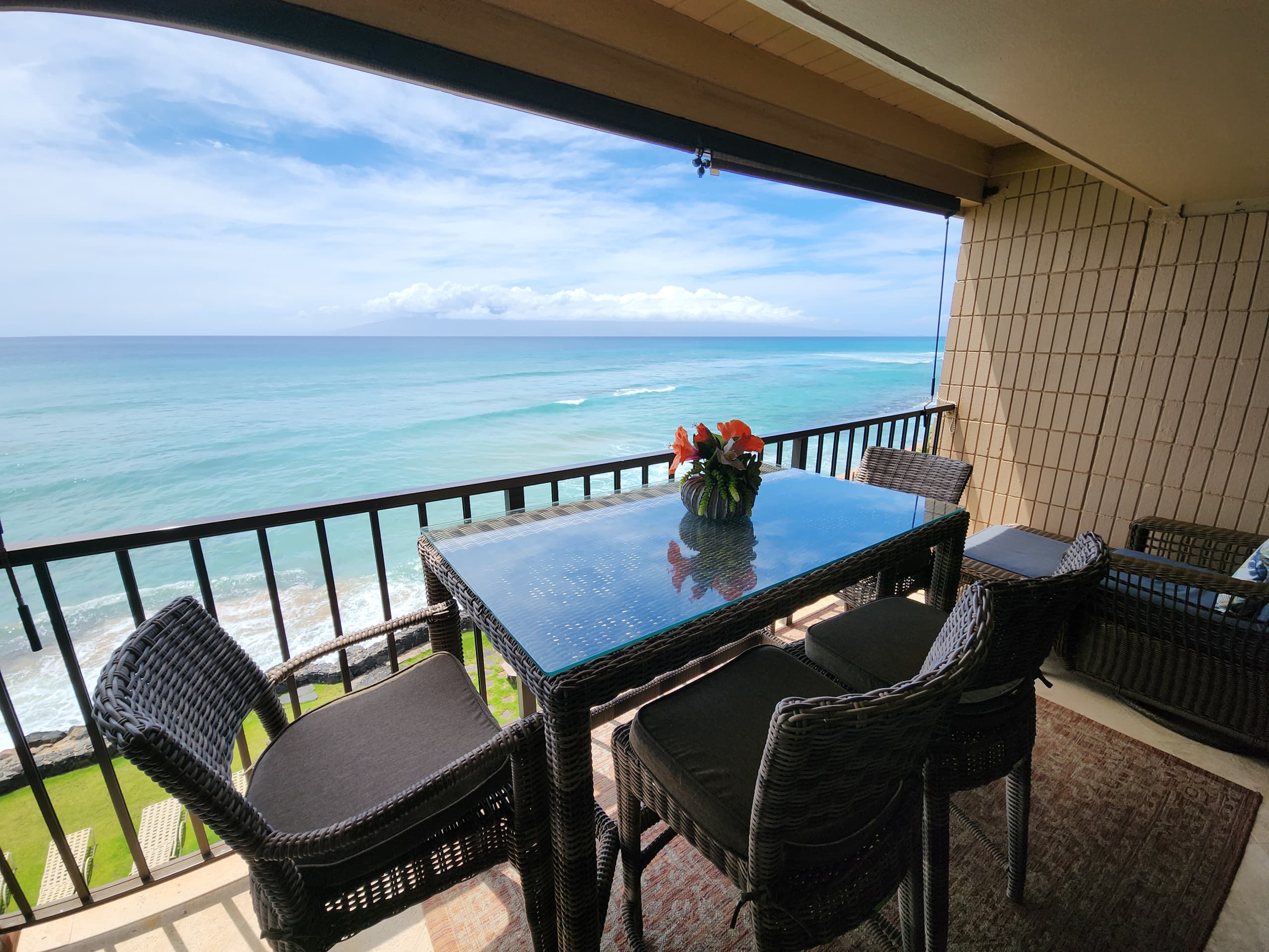 Direct Oceanfront-Top Floor-Stunning Views! A/C - Image 32