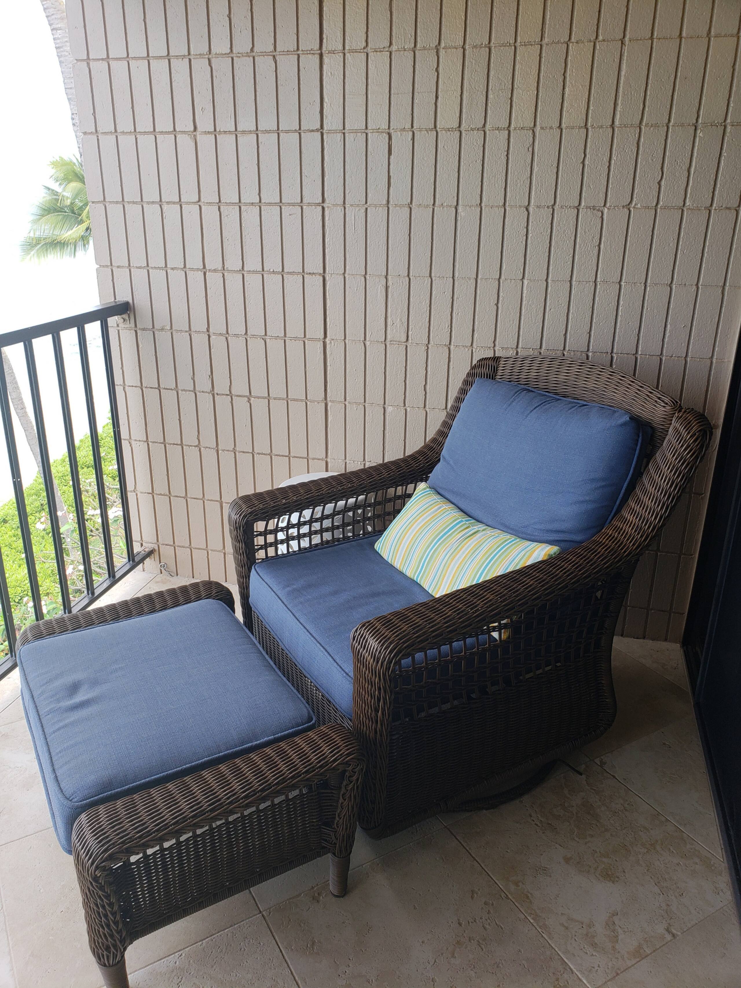 Direct Oceanfront-Top Floor-Stunning Views! A/C - Image 19
