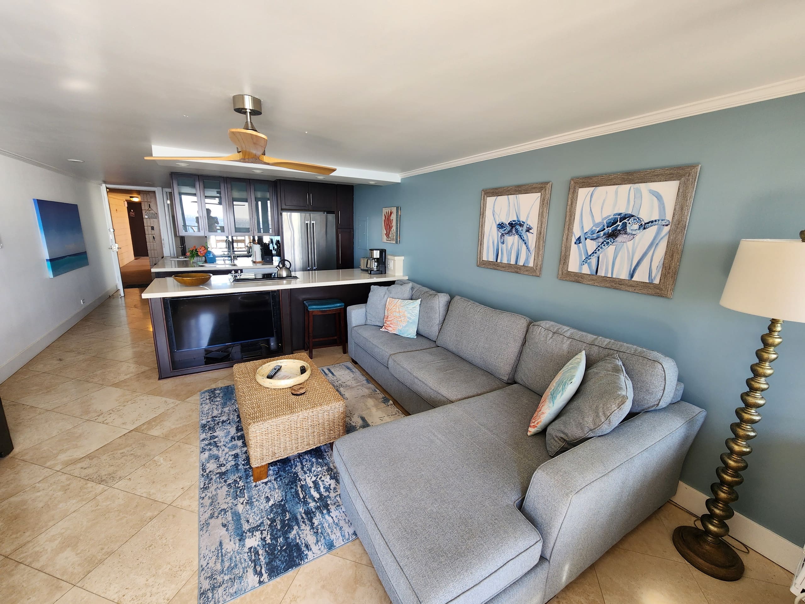 Direct Oceanfront-Top Floor-Stunning Views! A/C - Image 6