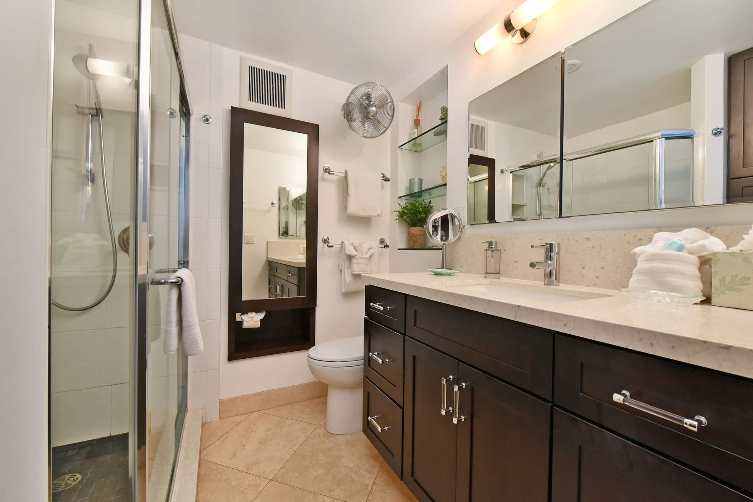 Direct Oceanfront-Top Floor-Stunning Views! A/C - Image 26
