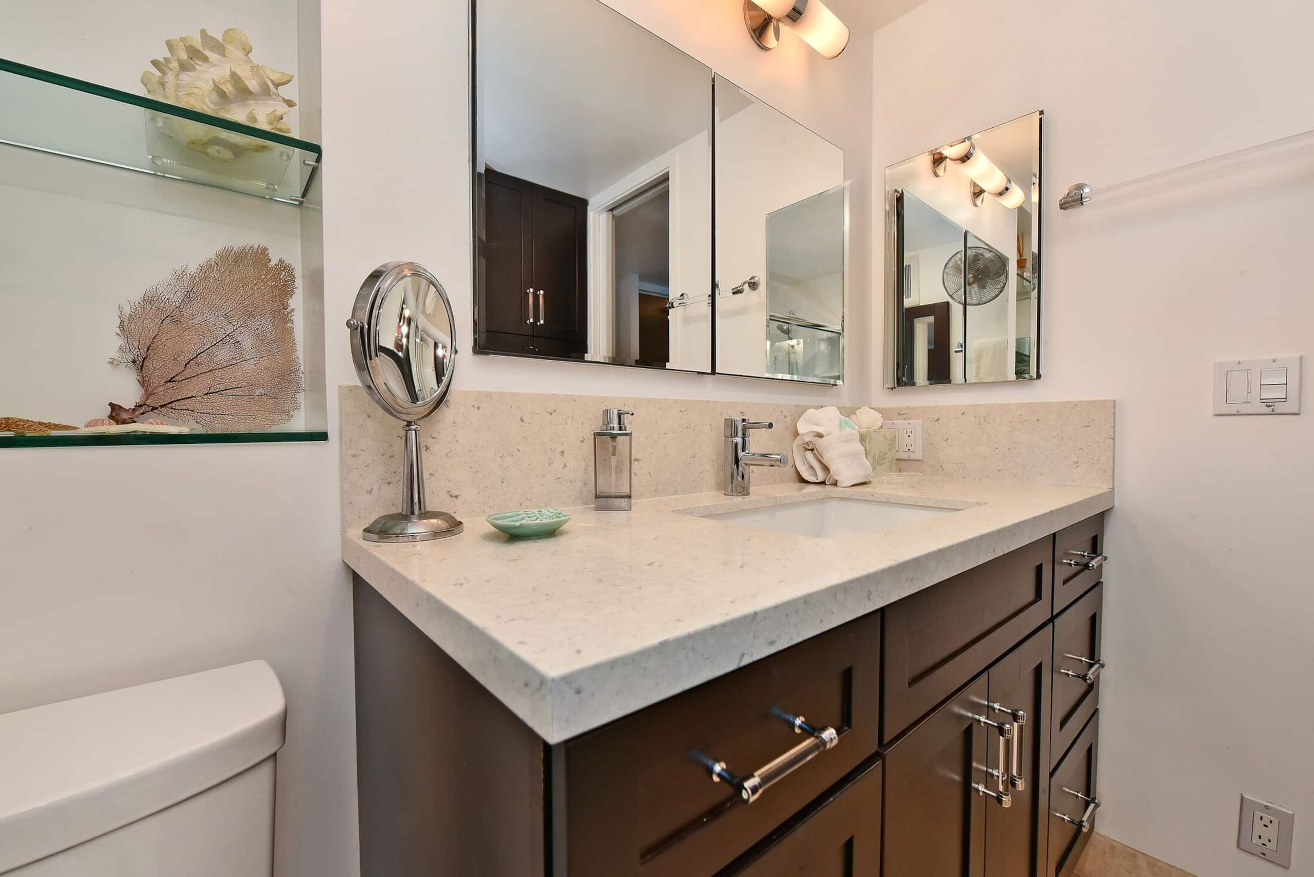Direct Oceanfront-Top Floor-Stunning Views! A/C - Image 29