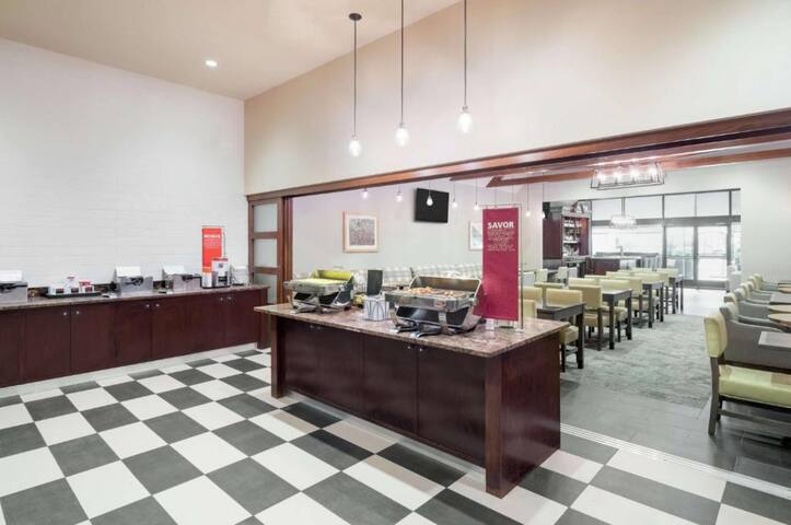 Hampton Inn Philadelphia Center City managed Airbnb listing 1
