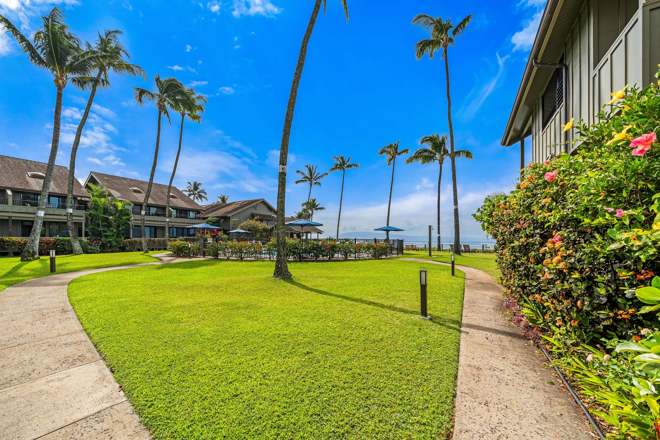 Condo in Lahaina · ★5.0 · 2 bedrooms · 4 beds · 2 baths - Image 44