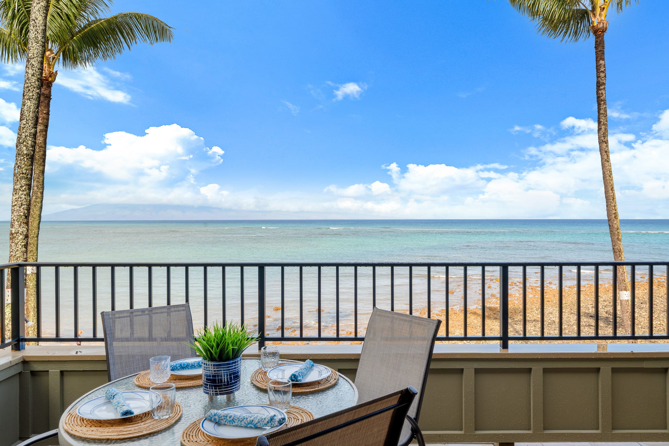 Condo in Lahaina · ★5.0 · 2 bedrooms · 4 beds · 2 baths - Image 25