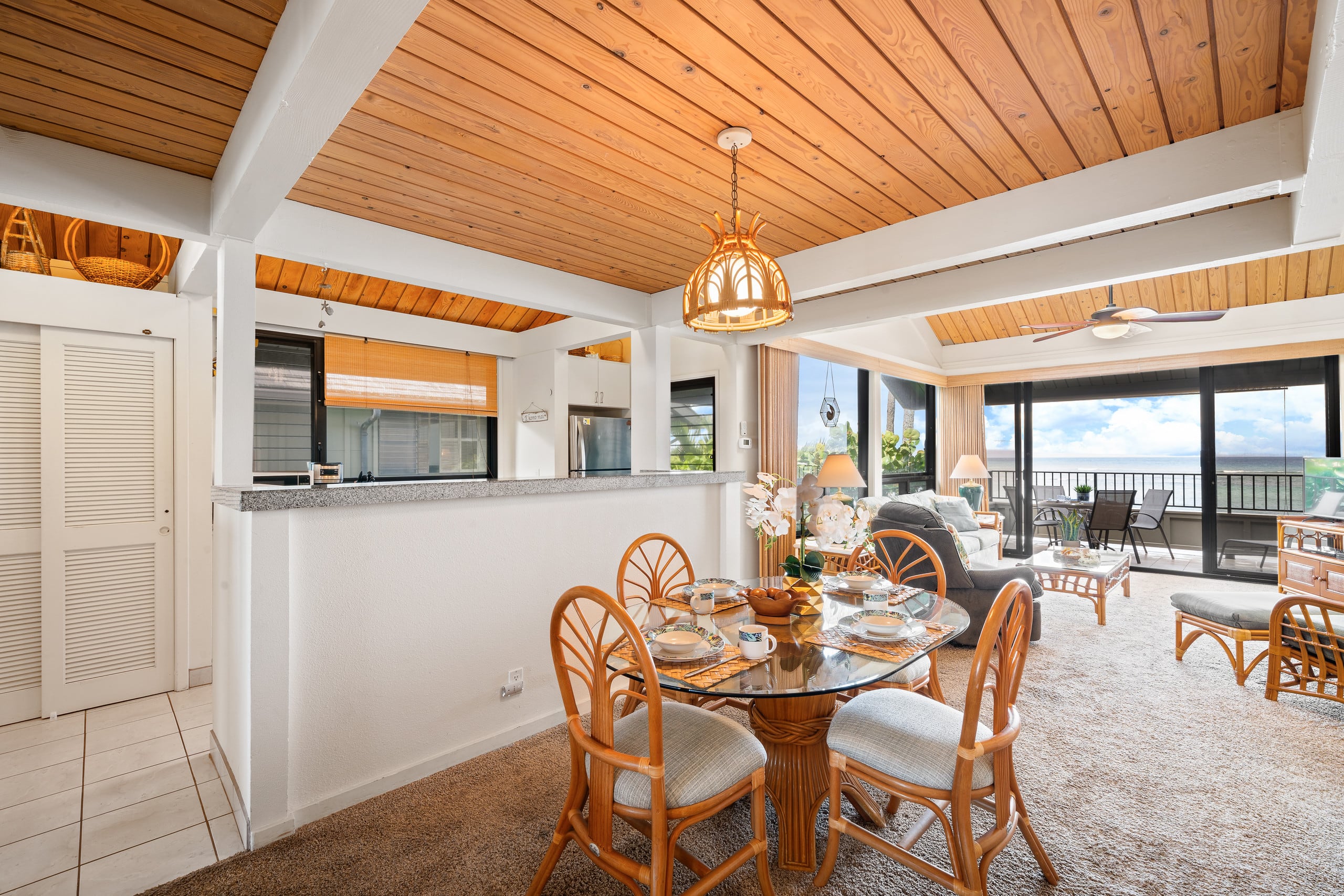Condo in Lahaina · ★5.0 · 2 bedrooms · 4 beds · 2 baths - Image 10