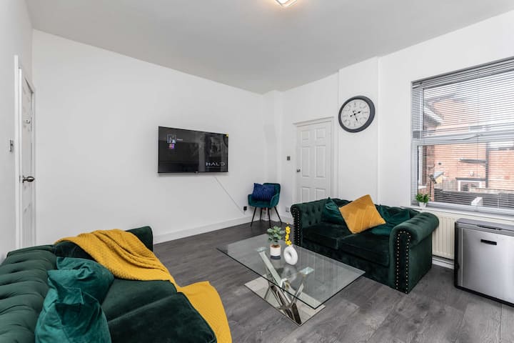 5br Home | Discount For Long Stays | Free Parking - Leeds