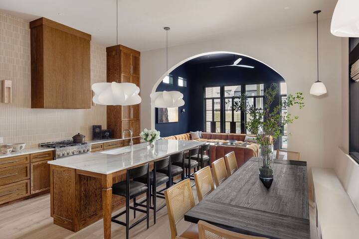 Modern New Homes | Heated Pools and Spas gallery image 4