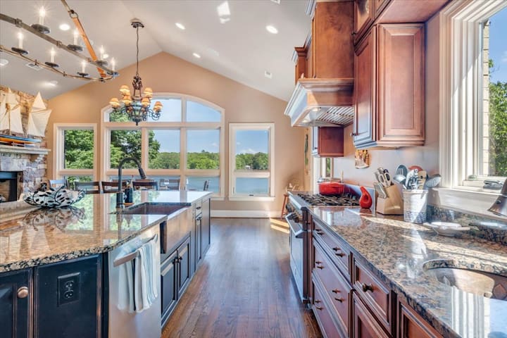 Smith Mountain Lake Rentals managed Airbnb listing 1