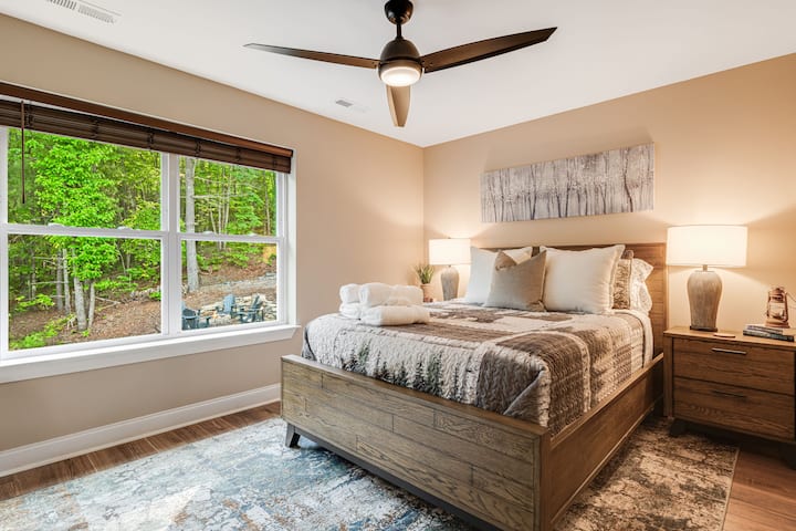 Ზედა დონე - საძინებელი ორი - საწოლი 152 × 203 სმ