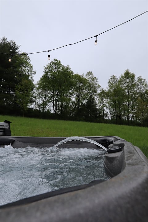 Hot Tub Game Room ATV Trail Dogs Welcome! Firepit