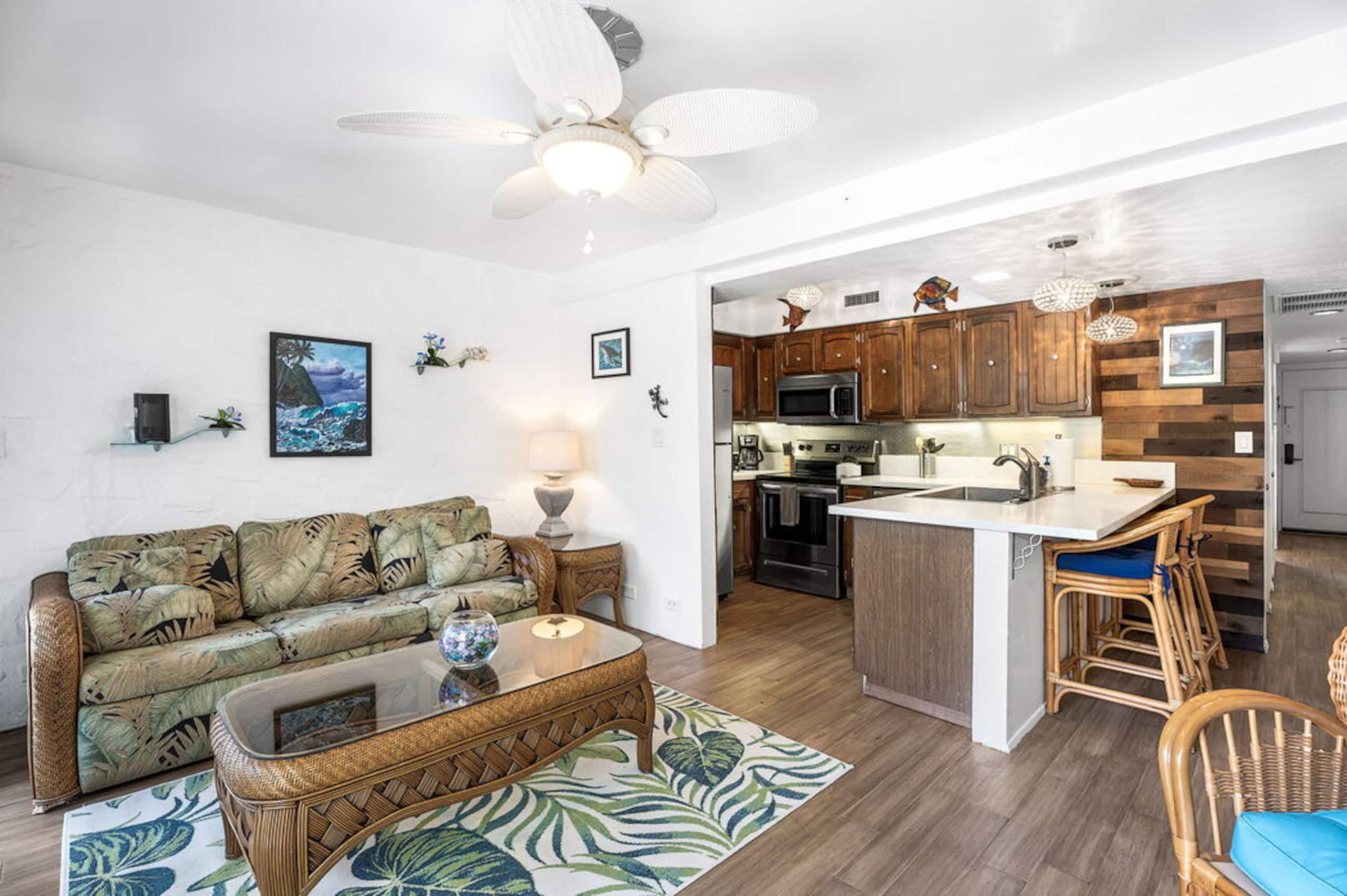 Condo in Kailua-Kona · ★4.5 · 1 bedroom · 2 beds · 1 private bath - Image 8