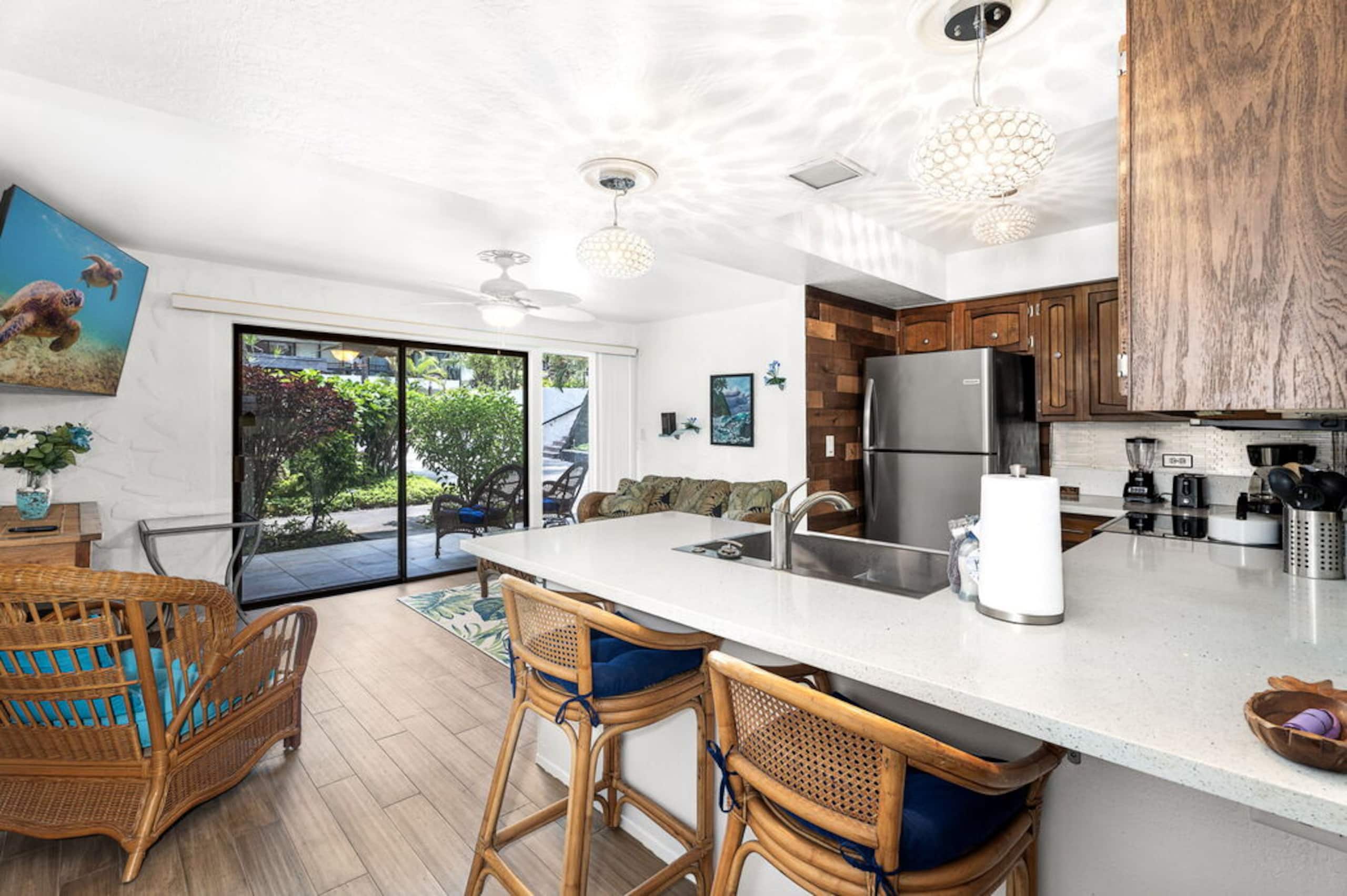 Condo in Kailua-Kona · ★4.5 · 1 bedroom · 2 beds · 1 private bath - Image 9
