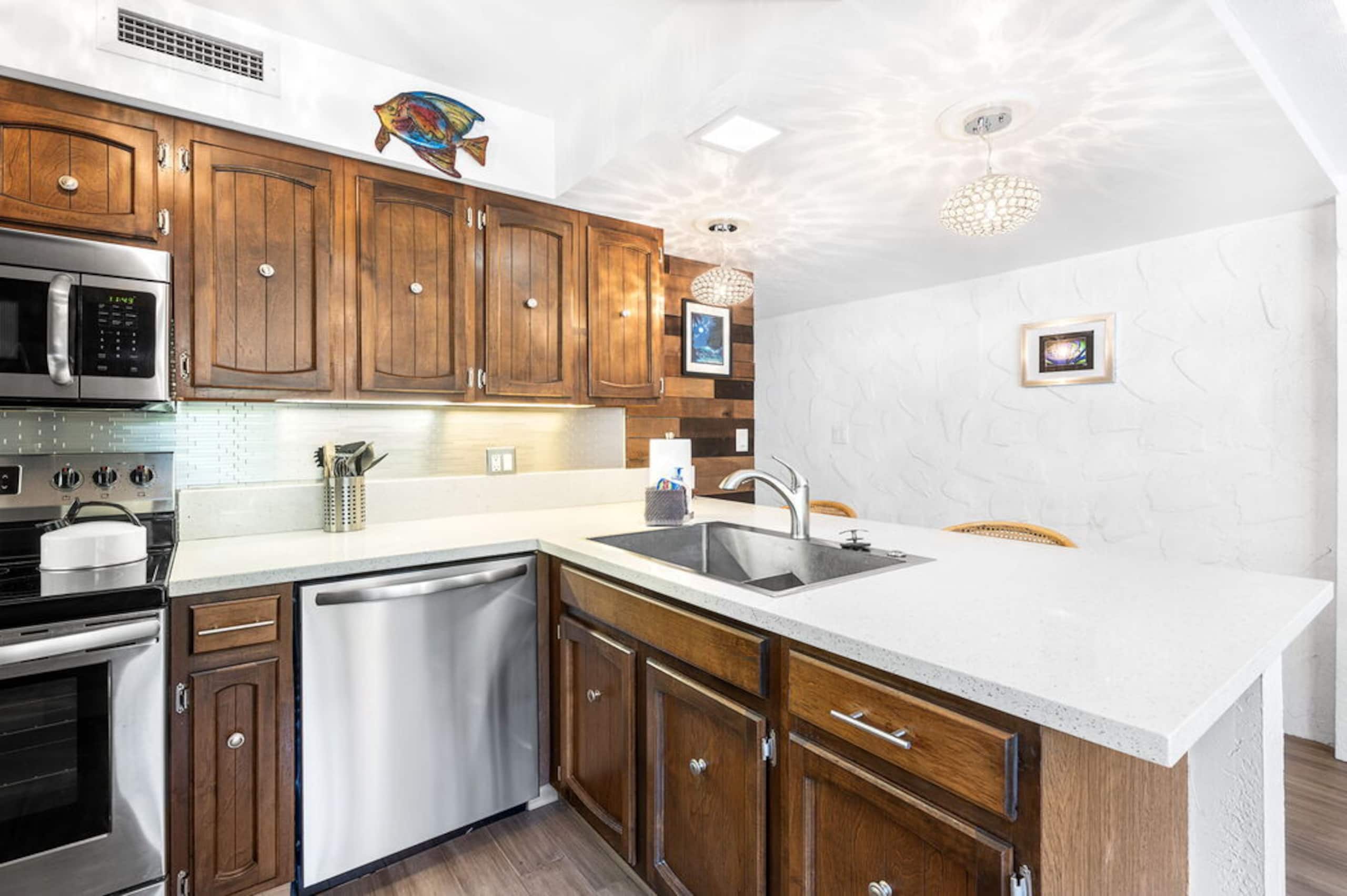 Condo in Kailua-Kona · ★4.5 · 1 bedroom · 2 beds · 1 private bath - Image 10