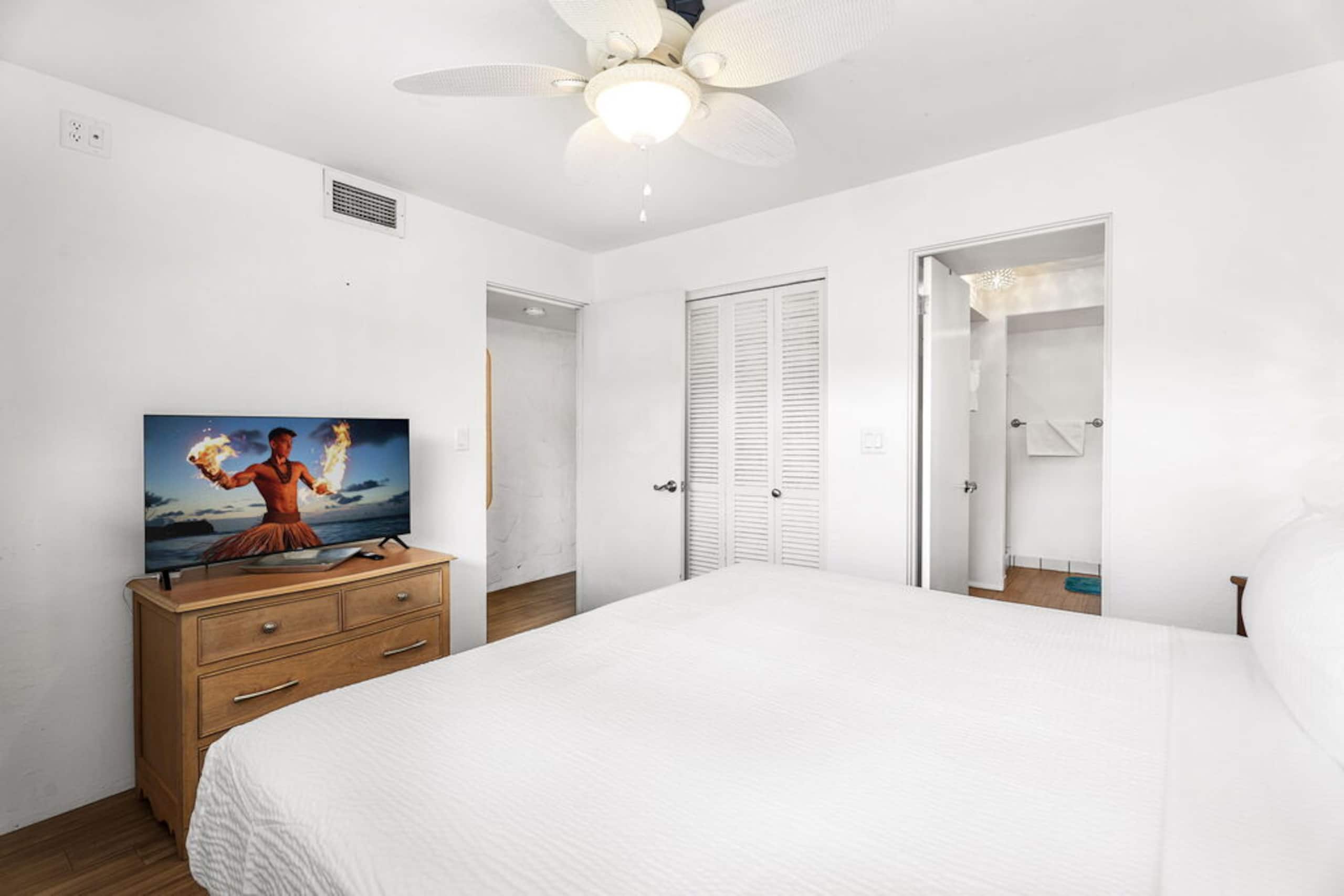 Condo in Kailua-Kona · ★4.5 · 1 bedroom · 2 beds · 1 private bath - Image 13