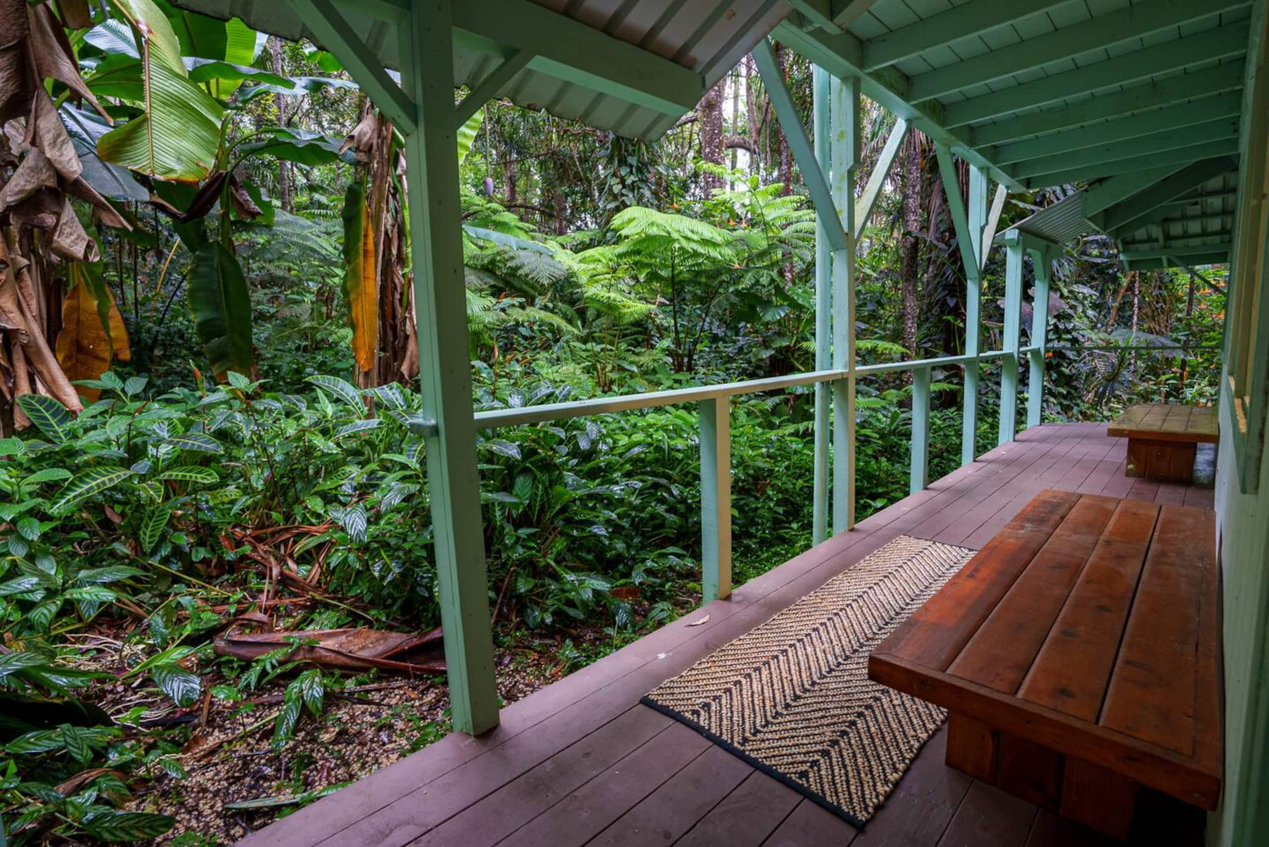 Home in Kailua-Kona · ★5.0 · 5 bedrooms · 9 beds · 3 baths - Image 48
