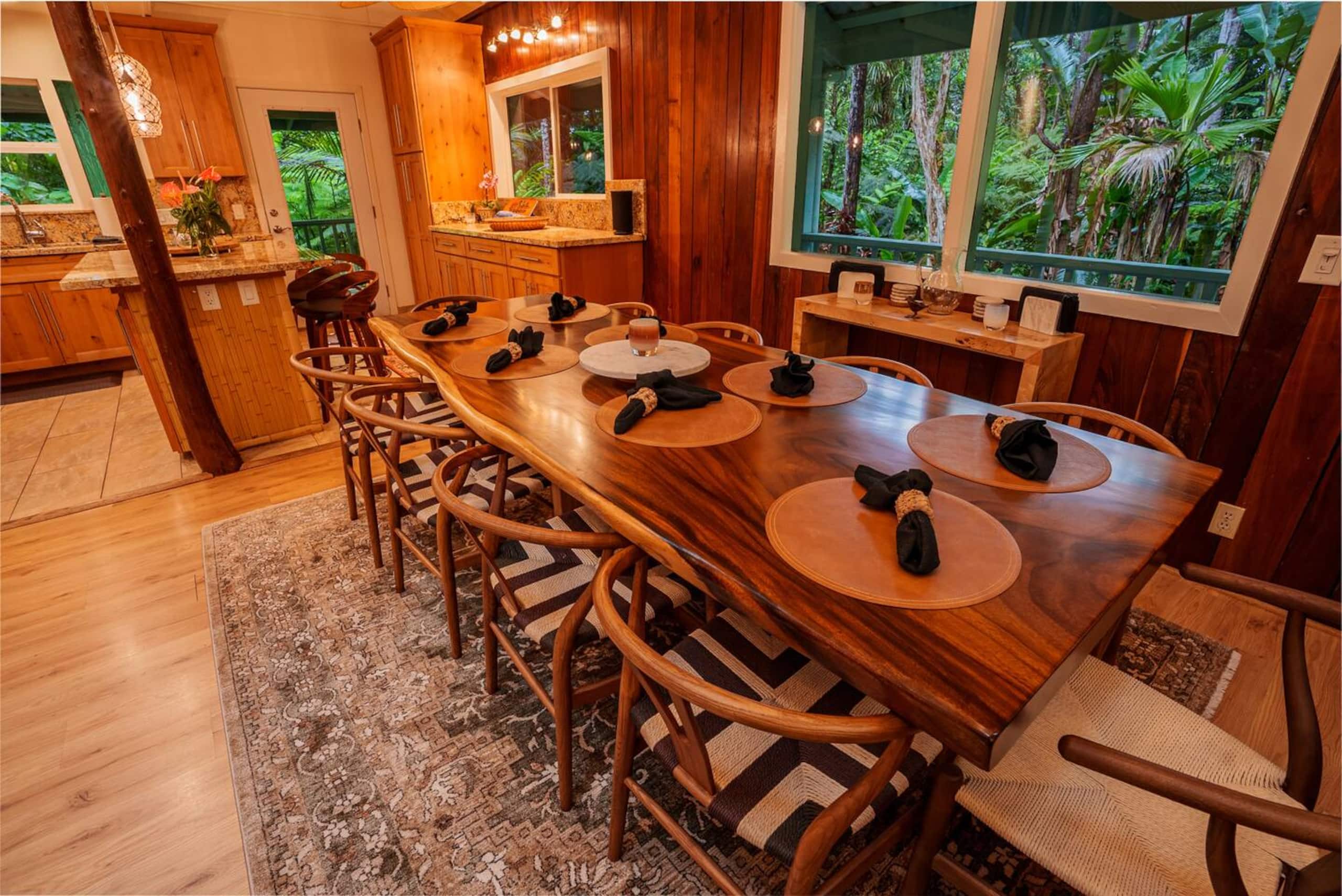 Home in Kailua-Kona · ★5.0 · 5 bedrooms · 9 beds · 3 baths - Image 7