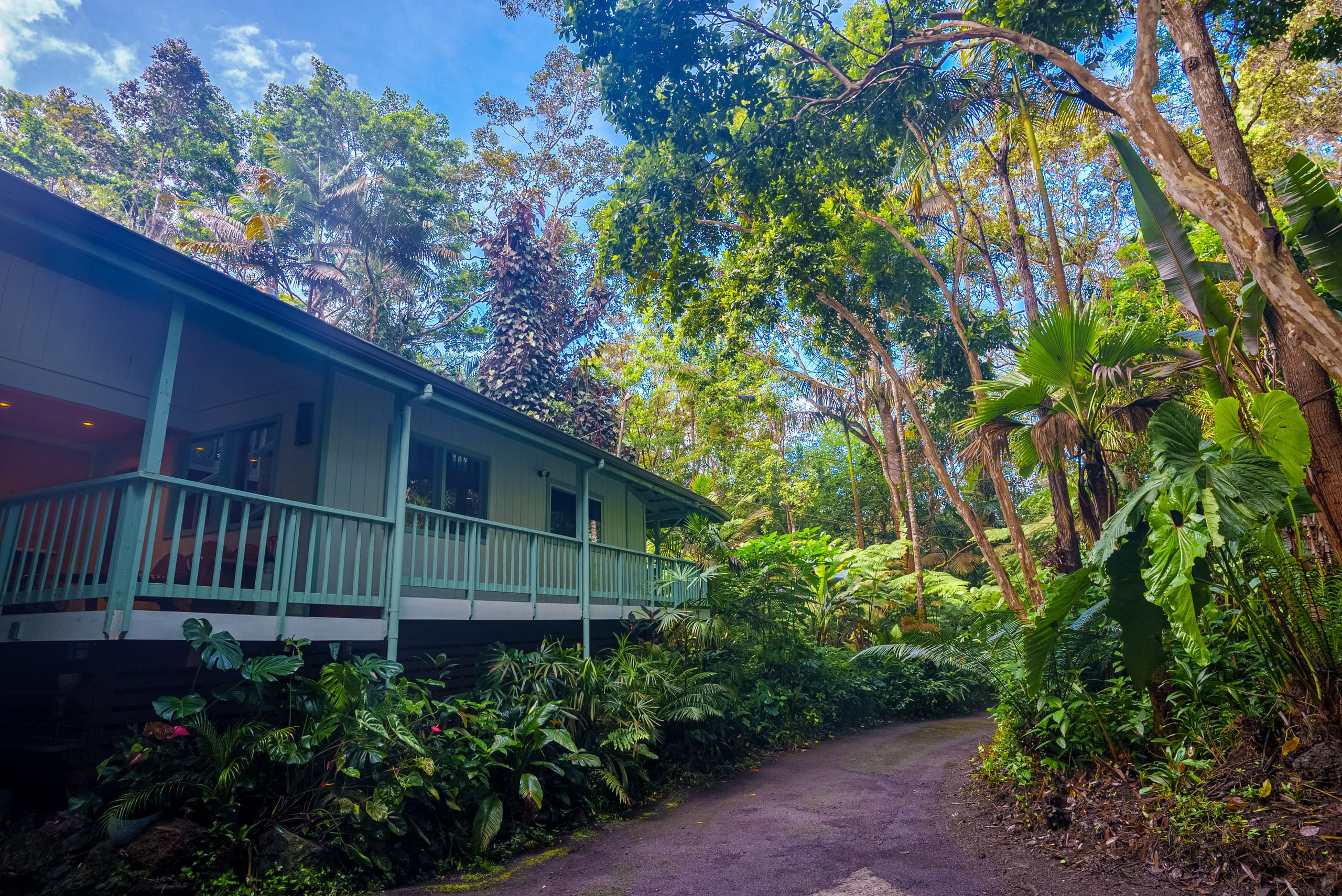 Home in Kailua-Kona · ★5.0 · 5 bedrooms · 9 beds · 3 baths - Image 55