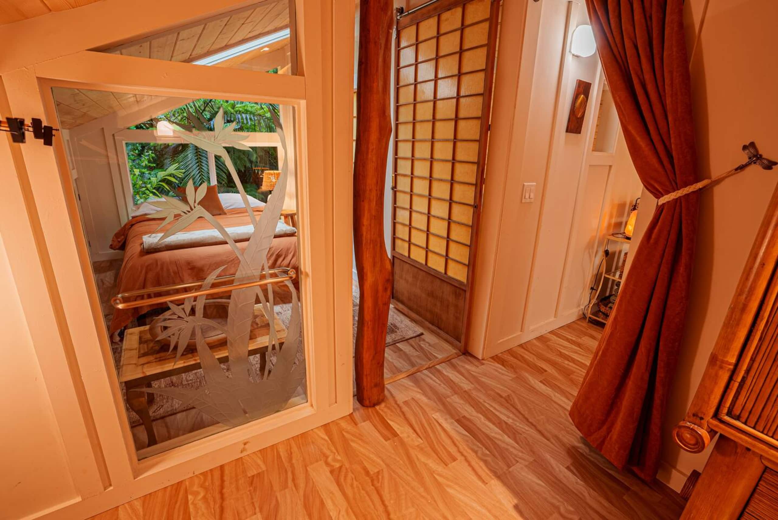 Home in Kailua-Kona · ★5.0 · 5 bedrooms · 9 beds · 3 baths - Image 29