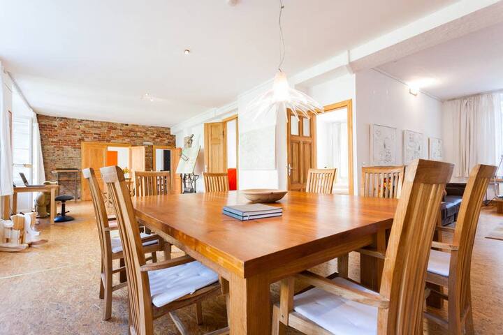 Spacy 220 sqm Loft in historic Factory gallery image 5