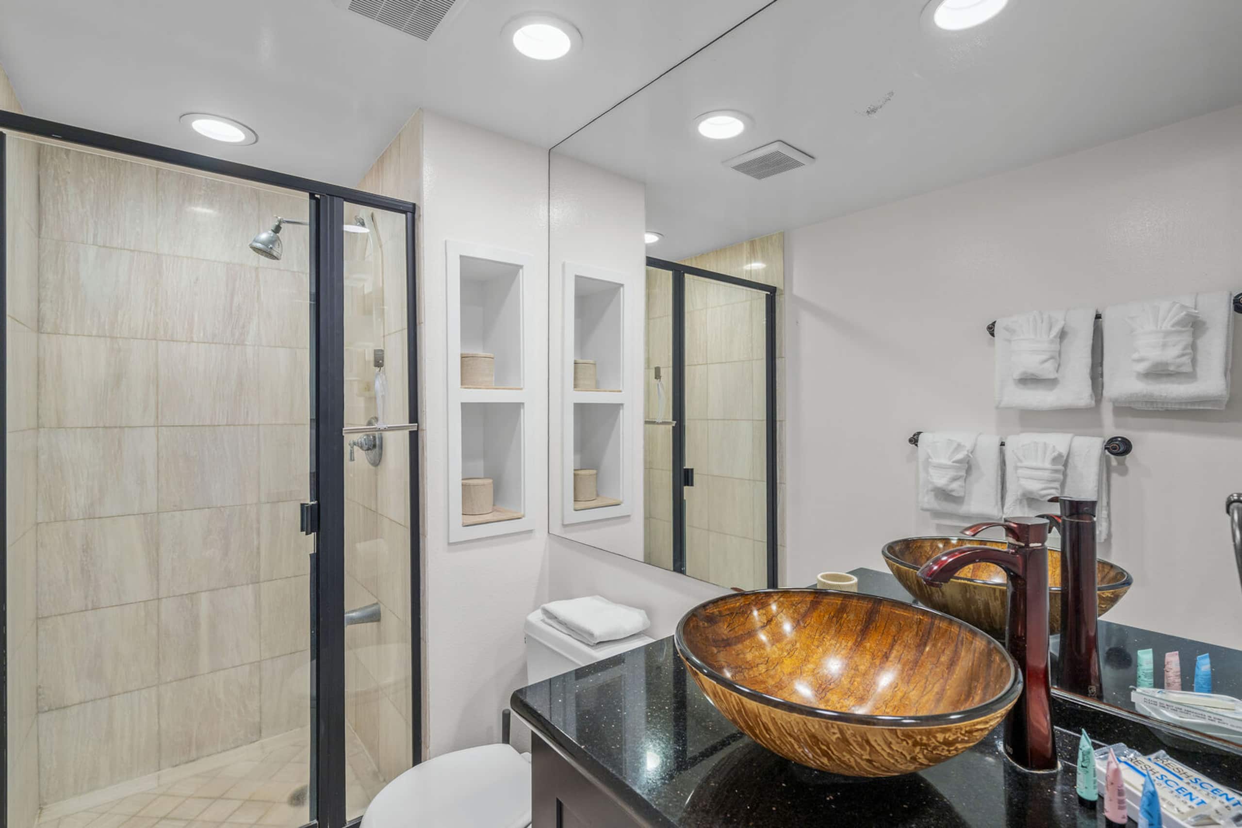 Condo in Kihei · ★5.0 · 1 bedroom · 2 beds · 1 bath - Image 22