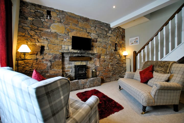 54 On The Rocks- Characterful Coastal Cottage - Cellardyke