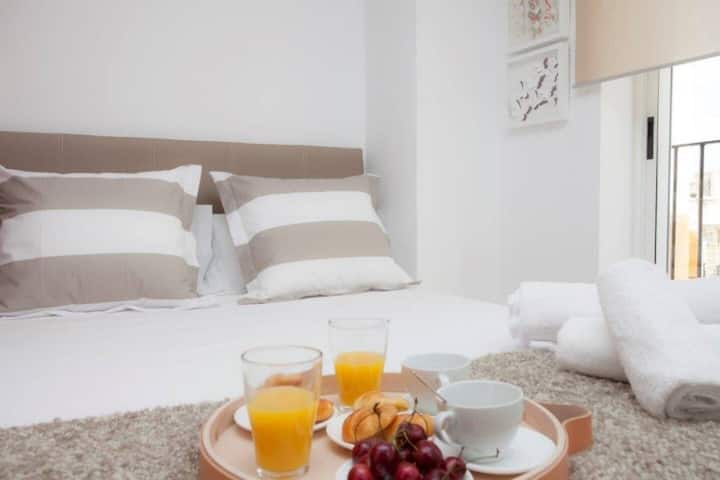 Contemporary Style In The Old Town - Valencia
