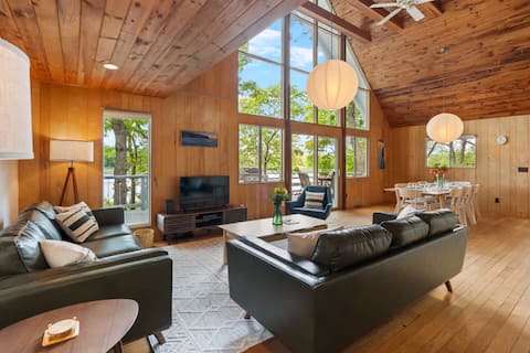 Waterfront Retreat w/ Private Dock – Dog-Friendly