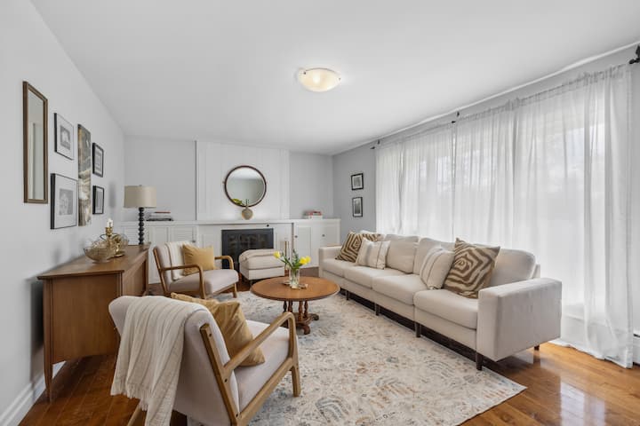 *New* Downtown Home - Goodwill Vacation Home - Charlottetown