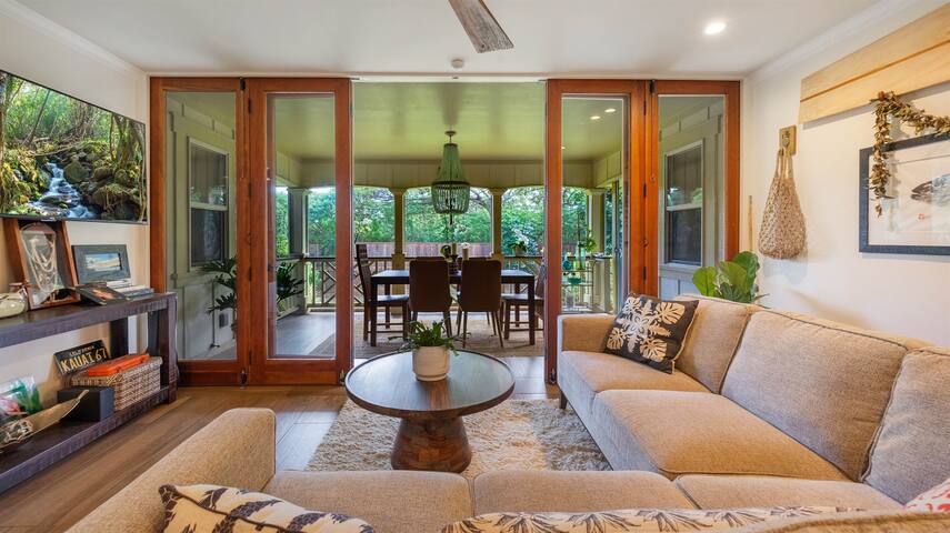 New Listing! Luxurious 4BR/3BA House with AC gallery image 5