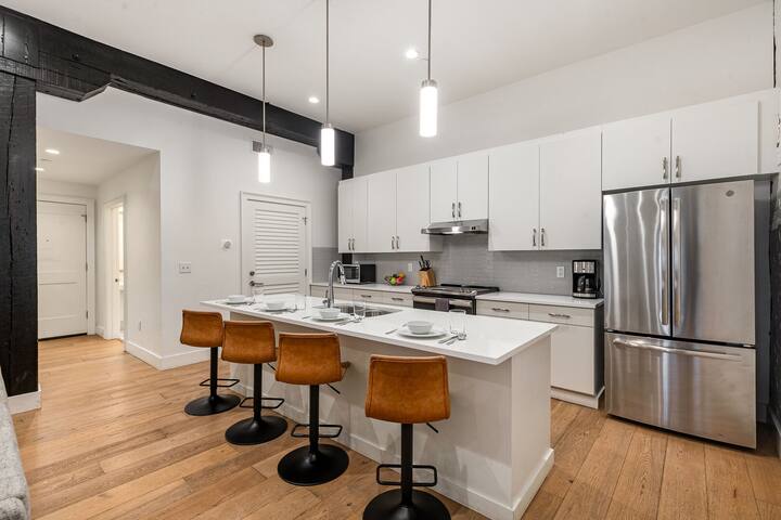 The Saddlery-Southern Set-2 Units-Walk to Broadway gallery image 2