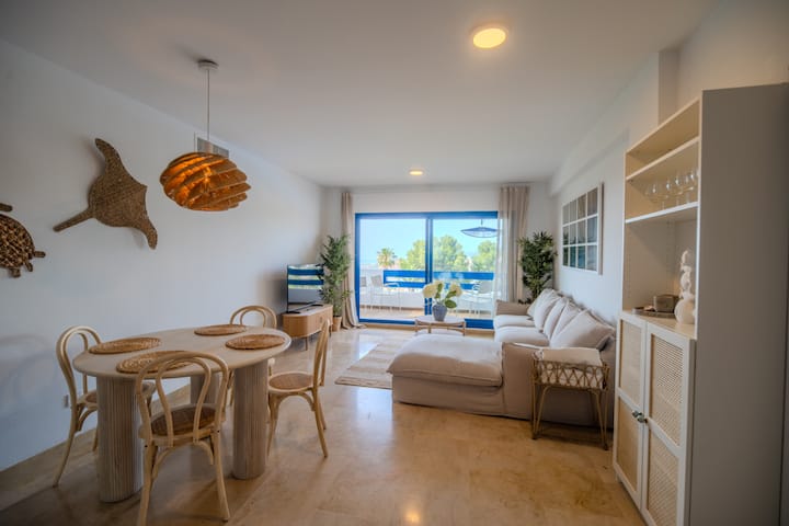 Sea View Modern Apartment With 4 Pools And Terrace - Manilva