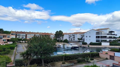 St Cyprien marina T2 air-conditioned
